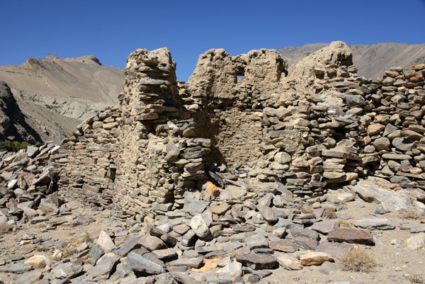 Yamchun Fortress dates from the 3rd-1st C. BC