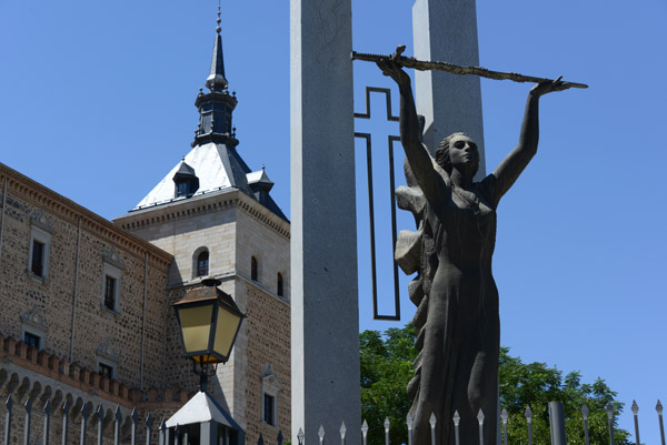 Monumento a la Gesta del Alczar, Juan de valos, 1961