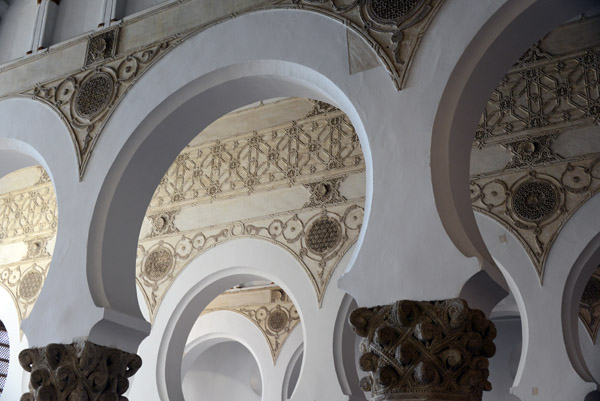 The Synagogue was constructed under the Christian Kingdom of Castile by Islamic architects for Jewish use