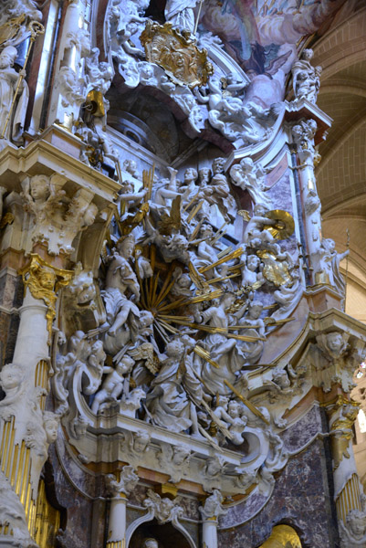 Baroque altarpiece El Transparente, Toledo Cathedral