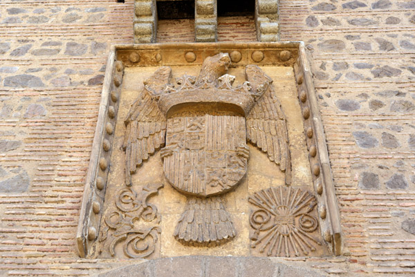 Coat-of-Arms, Puerta de Alcantara