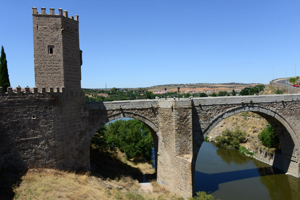 Puenta de Alcantara over the Tagus River, Toledo