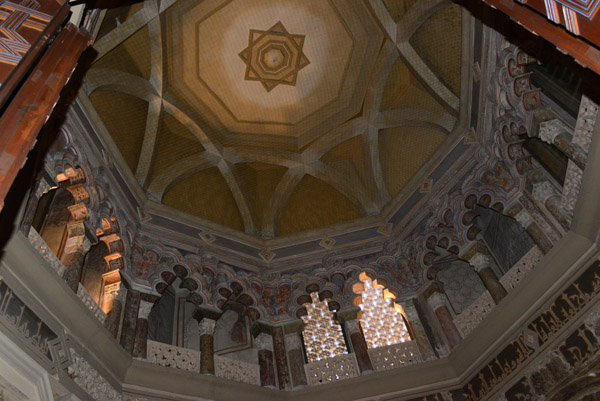 Ceiling of the octagonal Mosque, Palacio de Aljafera