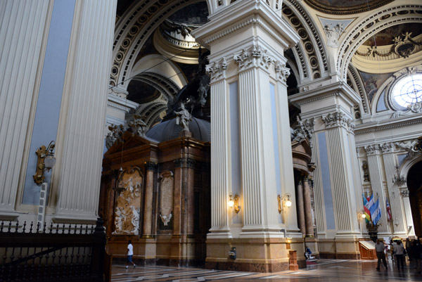 South asile looking towards the Chapel of Our Lady of the Pilar