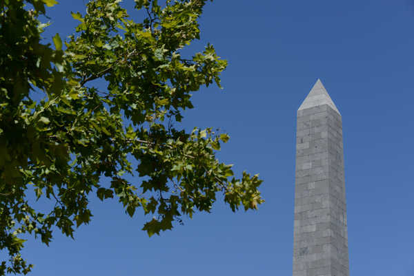 El obelisco, Plaza de Europa, Zaragoza