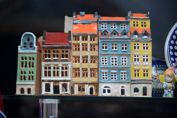 Ceramic model houses from Warsaw's Old Town