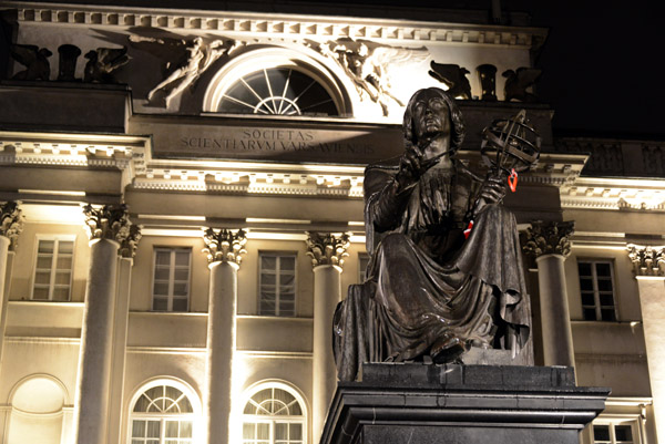 Nicolas Copernicus Monument, Staszic Palace