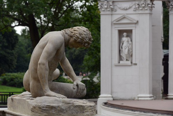 The Dying Gual, Lake Amphitheater, Royal Łazienki Park