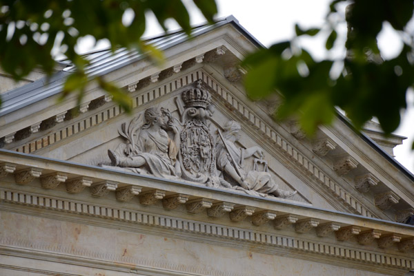 Pediment of the Palace on the Isle with the coat-of-arms of King Stanisław August