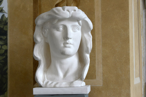 Bust of Hercules wearing a lion skin, Royal Sculpture Gallery of Stanisław August