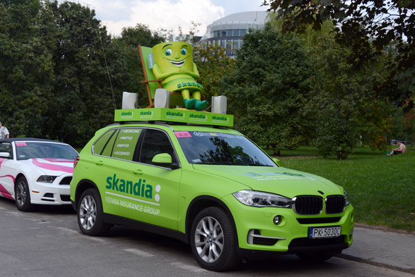 Green BMW advertising Skandia: Vienna Insurnace Group, Warsaw