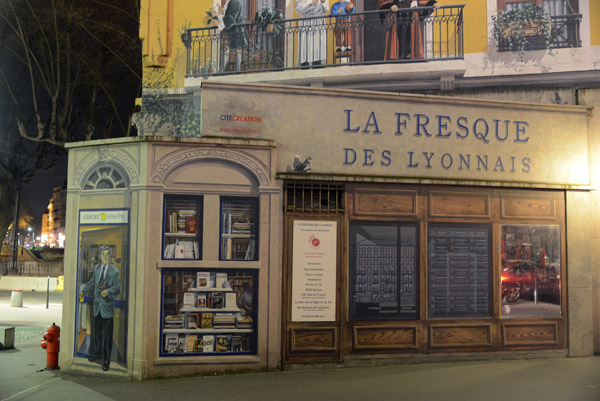 Fresque des Lyonnais, corner of Quai Saint-Vincent and Rue de la Martinère, Lyon