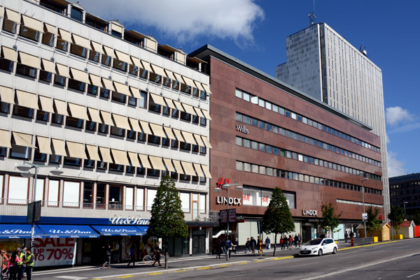 Shopping along Klarabergsgatan, Stockholm