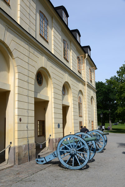 Field Cannons, Drottningholm 