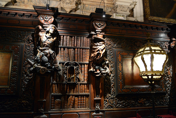 Carved bookcase in the wooden stalls, Salone Maggiore, Scuola Grande di San Rocco