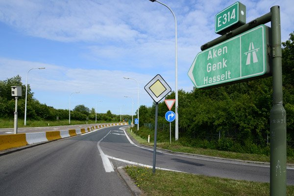 Motorway from Aarschot to Aachen, Germany (Aken) 