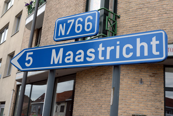 5 km to Maastricht, Lanaken, Limburg Province