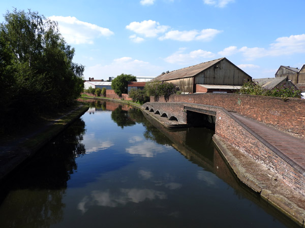 Cycling along the canal back to Birmingham
