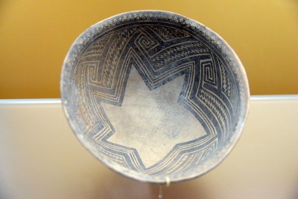 Ceramic bowl, Kayenta, Tusayan Style (AD1150-1300), Arizona