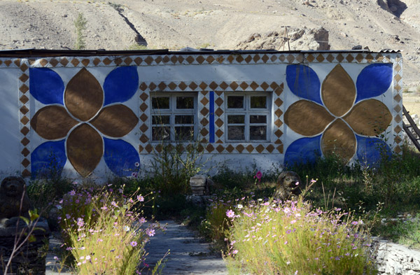 Cute house near Qah-Qaha Fortress