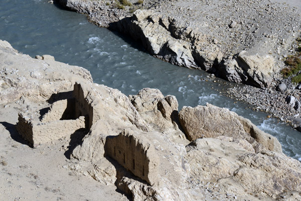 Parts of the ancient fortress down near the river, Qah-Qaha