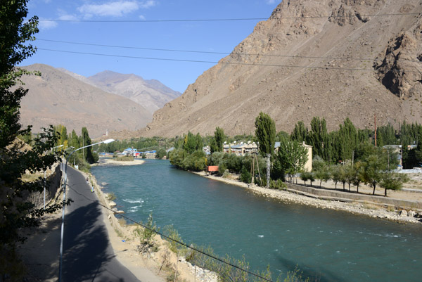 South bank of the Ghund River, Khorog