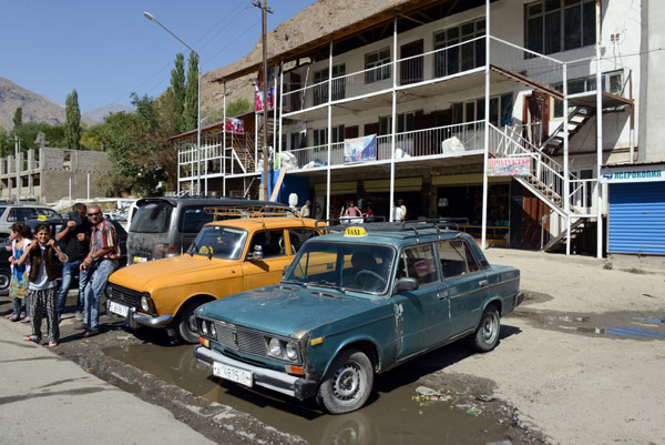 Taxi Stand, Khorog