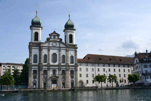 Jesuitenkirche, Reuss River, Luzern
