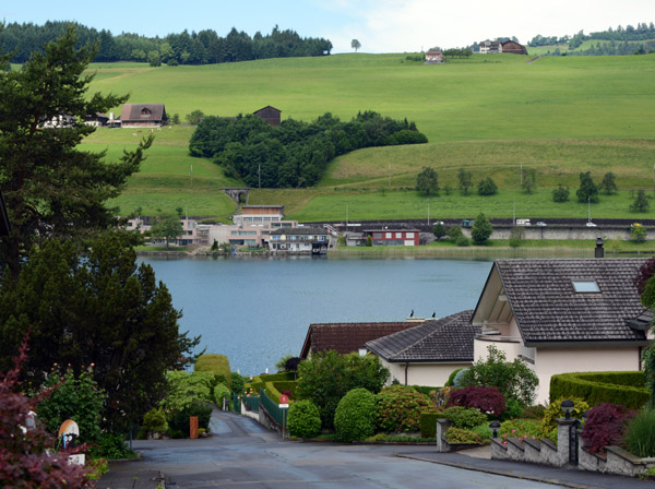 Vierwaldstttersee named after the 4 Forest Cantons: Luzern, Schwyz, Unterwalden, Uri