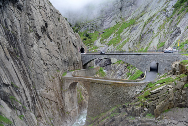 Teufelsbrcke, Gotthardstrasse, Andermatt, Canton Uri