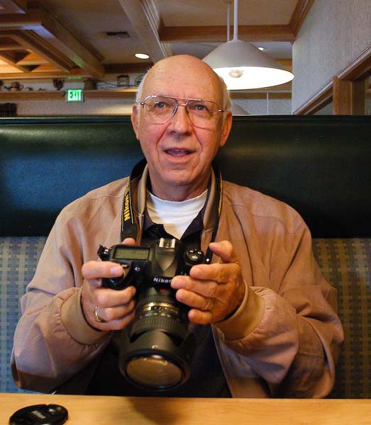 Vern Rogers talks about his lens... 20061004_6237