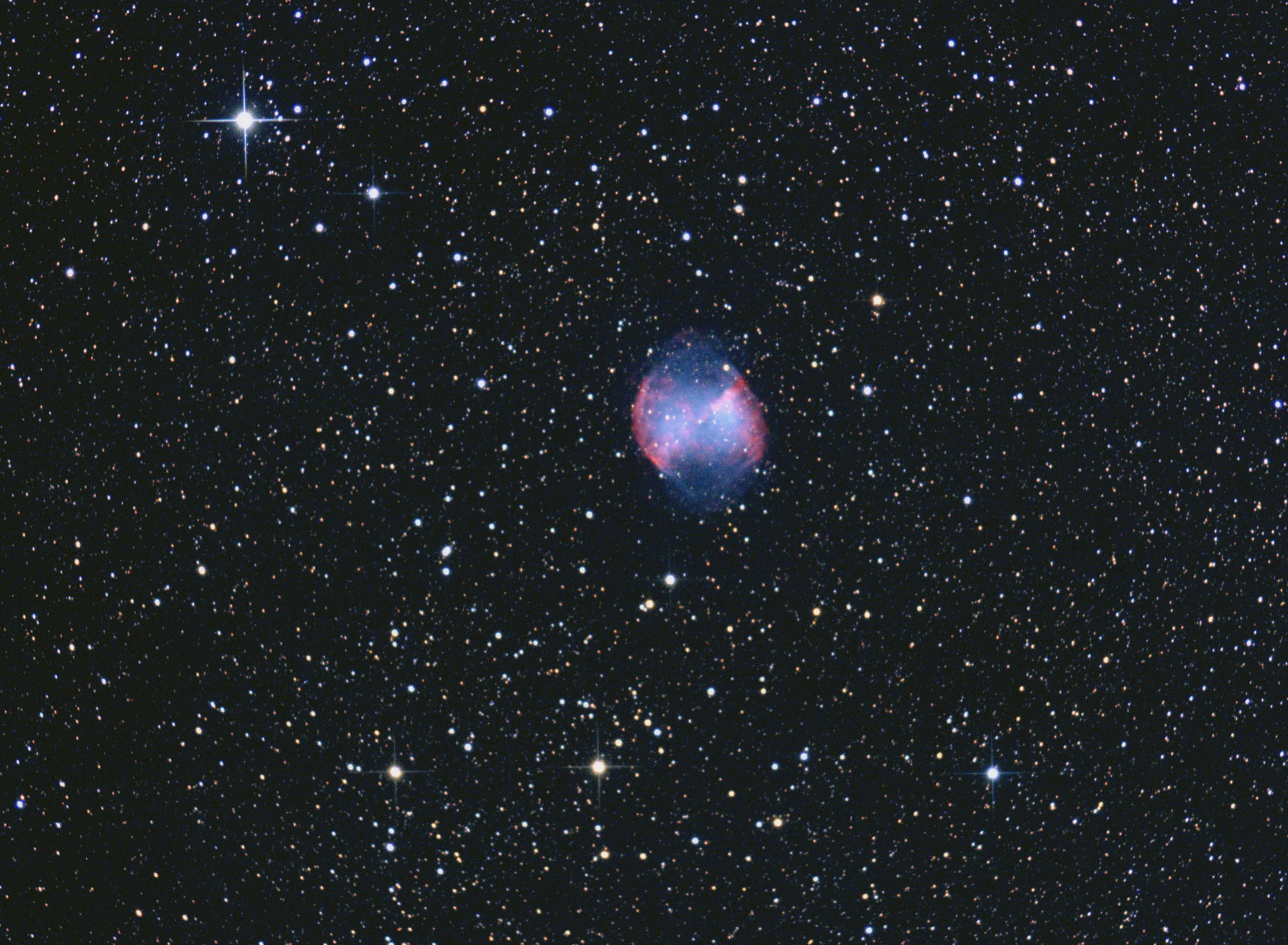 M 27, la Nbuleuse Dumbell