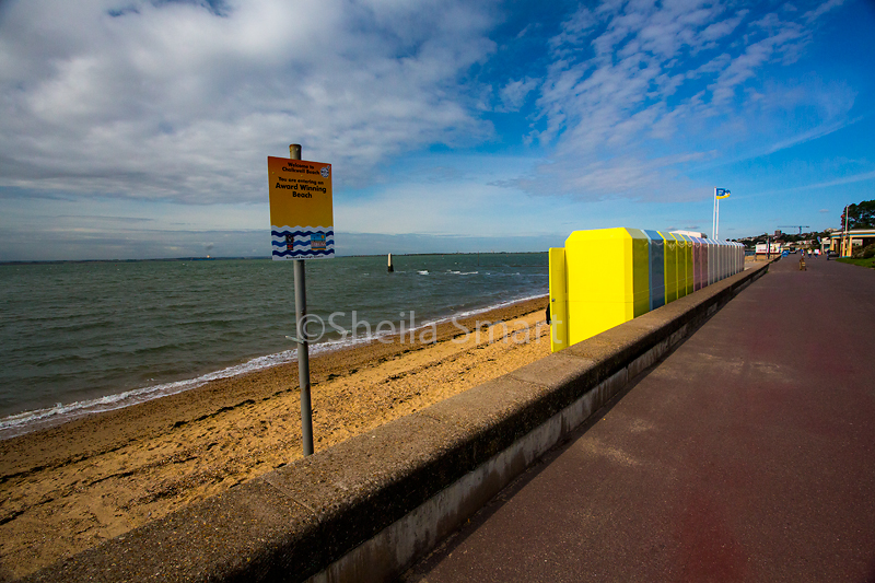 Award winning beach - Changing huts at Chalkwell Beach 