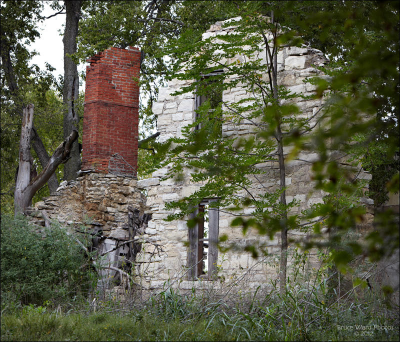 A falling down house