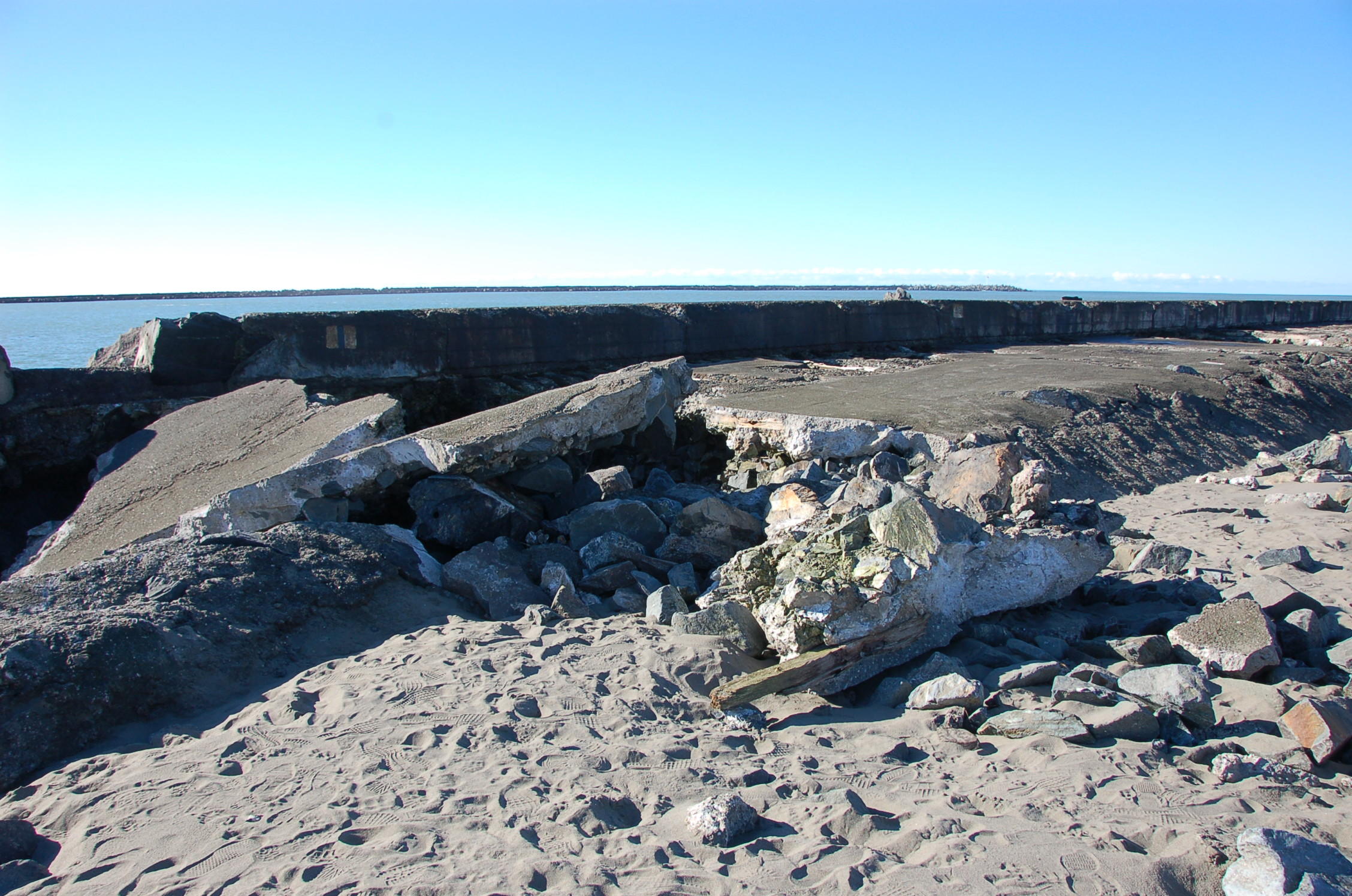1.1.2016 - Humboldt Bay North Jetty