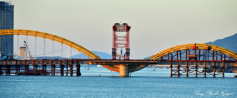 Dragon Bridge, Han River, Da Nang, Vietnam  