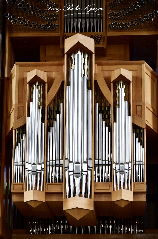 Organ in Hallgrmskirkja, Reykjavik, Iceland 