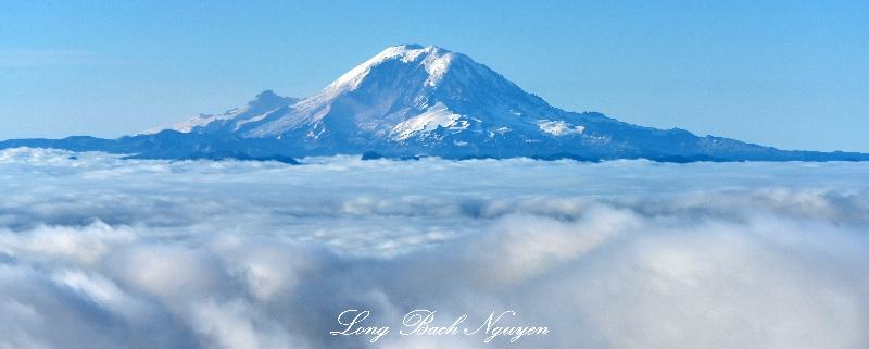 Mount Rainier and National Park above cloud Washington 