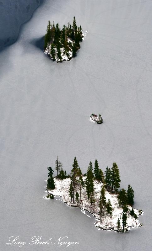 Islands on Thompson Lake. Mt Defiance. WA 297 