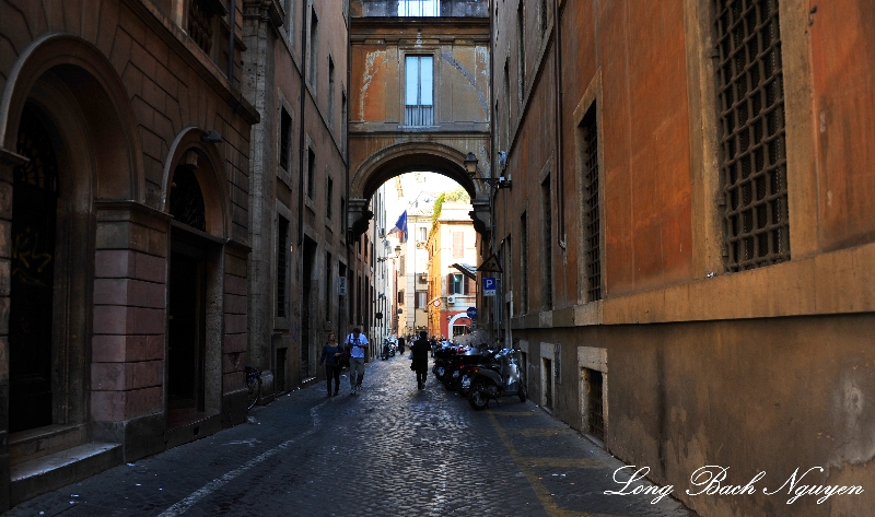 Via dellArco del Monte Rome Italy 176  