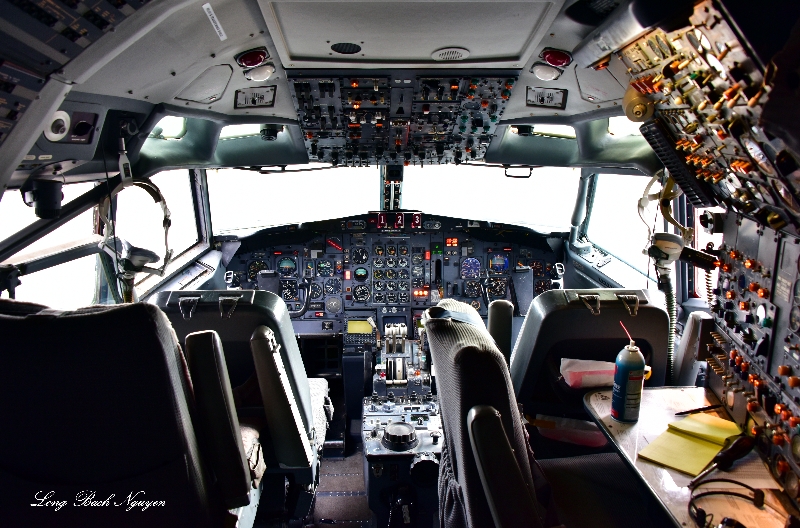 Retired American Airlines Boeing 727 at Clay Lacy Aviation Seattle 273 