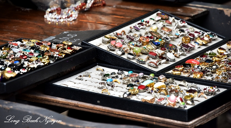 Rings all shapes and sizes Covent Garden Market London 069  