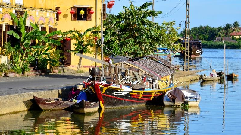 Life in Hoi An and Thu Bon river Hoi An Vietnam 1190 