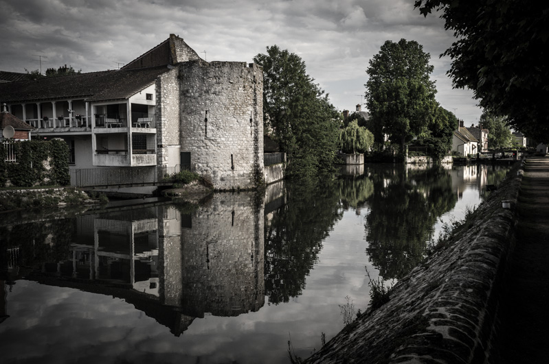 Sur le canal de Briare.