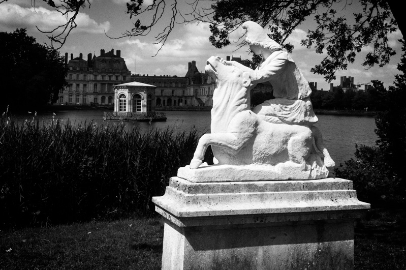 Dans les jardins de Fontainebleau.