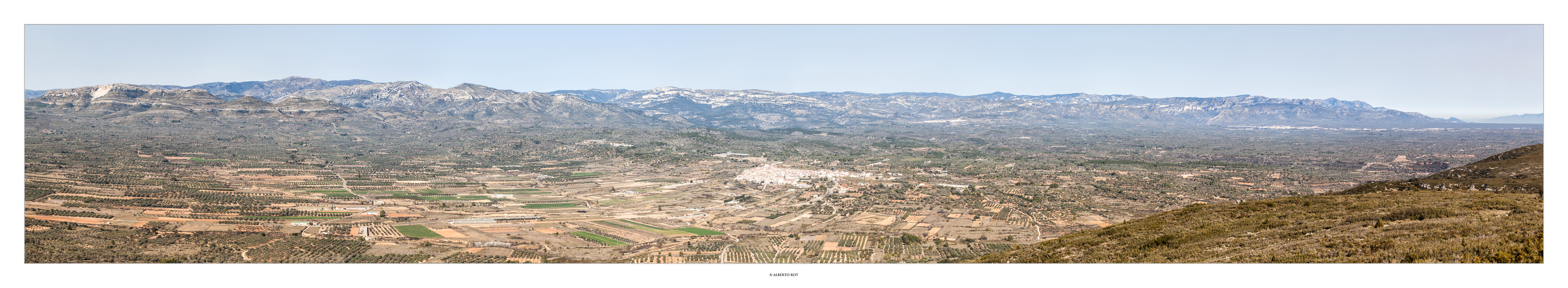 21/02/2016  Panormica des de la serra de Sant Pere o serra del Sol.