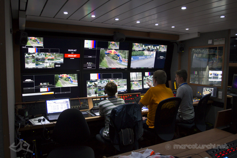 1463 Filmworks OB Van