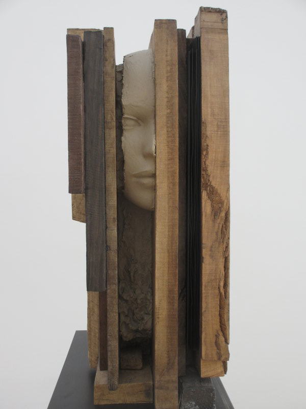 Mark Manders - Unfired clay head - 2015