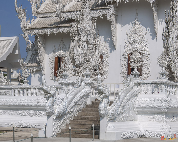 Wat Rong Khun Ubosot Stairway (DTHCR0043)