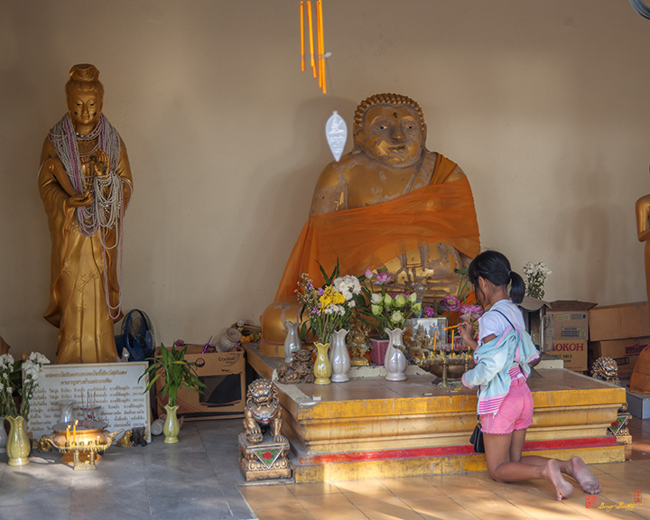 Wat Khao Phra Bat Pattaya Shrine Bodhisattva and Buddha Images (DTHCB0062)